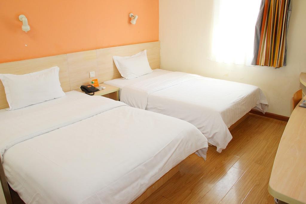 7Days Inn Jiangmen Peng Jiang Qiao North Esterno foto