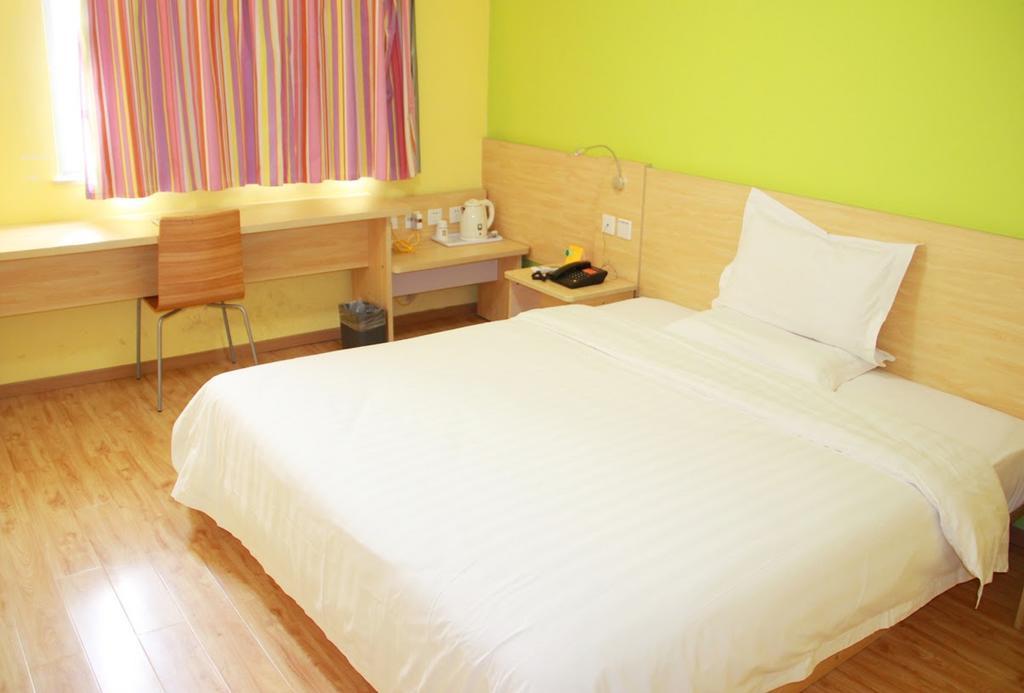 7Days Inn Jiangmen Peng Jiang Qiao North Esterno foto