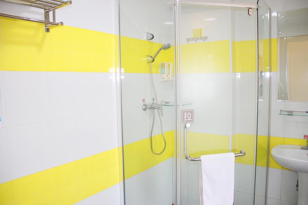 7Days Inn Jiangmen Peng Jiang Qiao North Esterno foto
