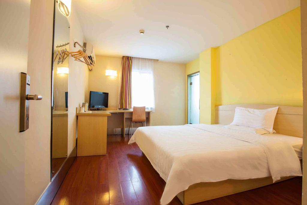 7Days Inn Jiangmen Peng Jiang Qiao North Camera foto